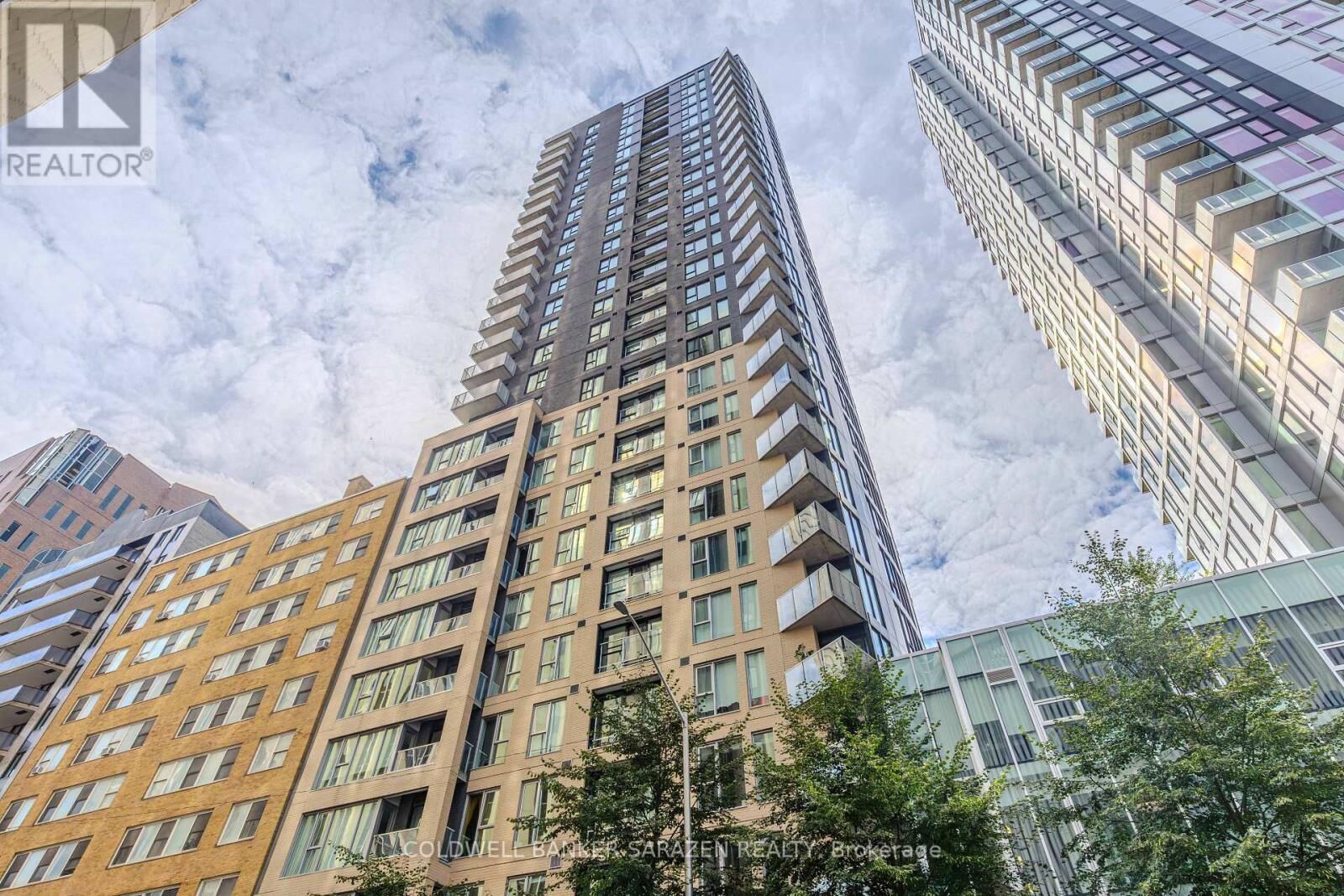 Property Photo: 40 Nepean Street 1407 ON K2P 0X5