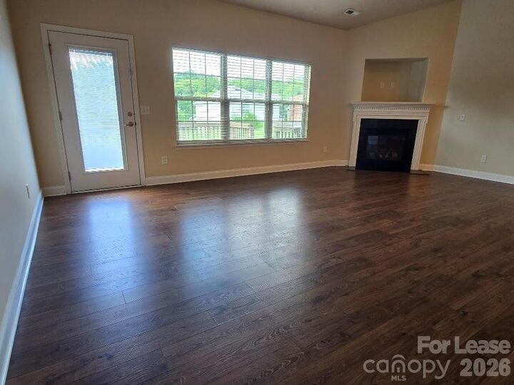 Property Photo: 7231 Kenyon Drive NC 28037