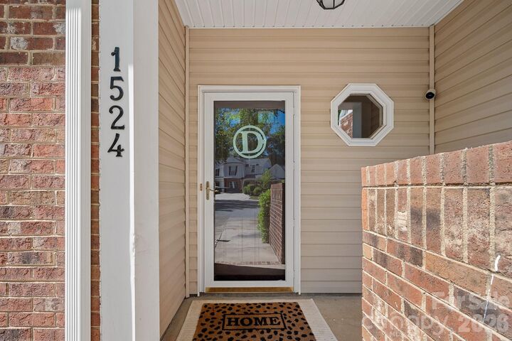 Property Photo:  1524 Anthem Court  NC 28205 