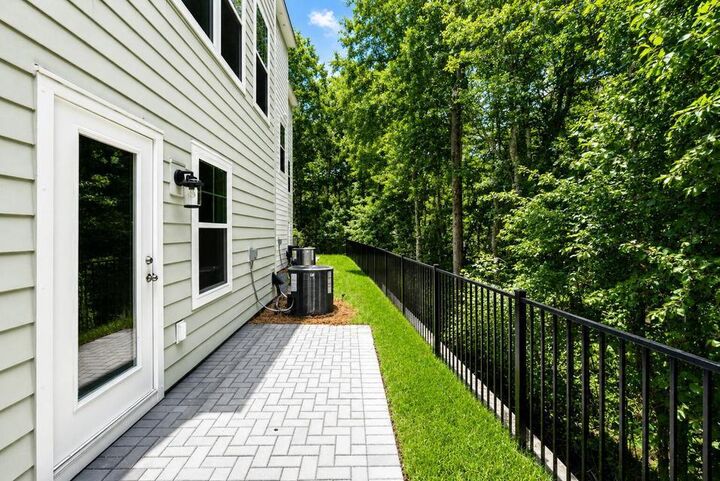 Property Photo: 475 Caledon Court SC 29455