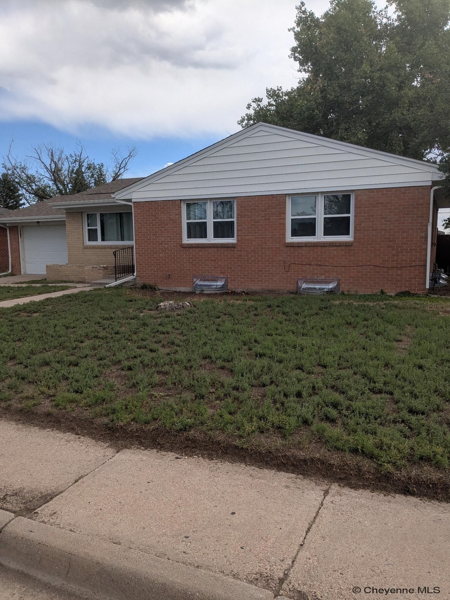 Property Photo: 145 Carroll Ave WY 82009