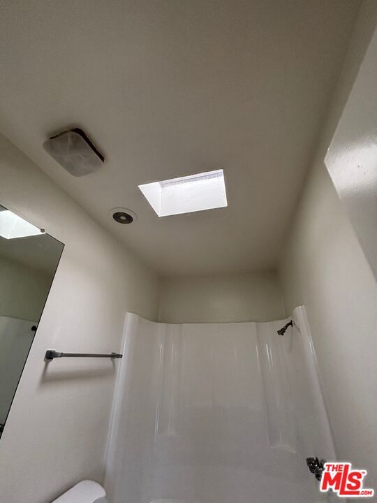 Property Photo:  124 N Oxford Ave  CA 90004 