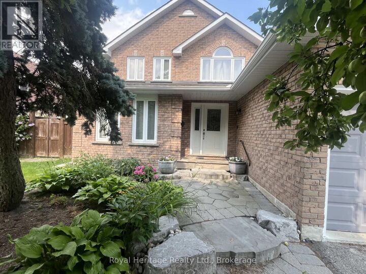Property Photo: 184 Lake Drive Way West ON L1S 4Y2