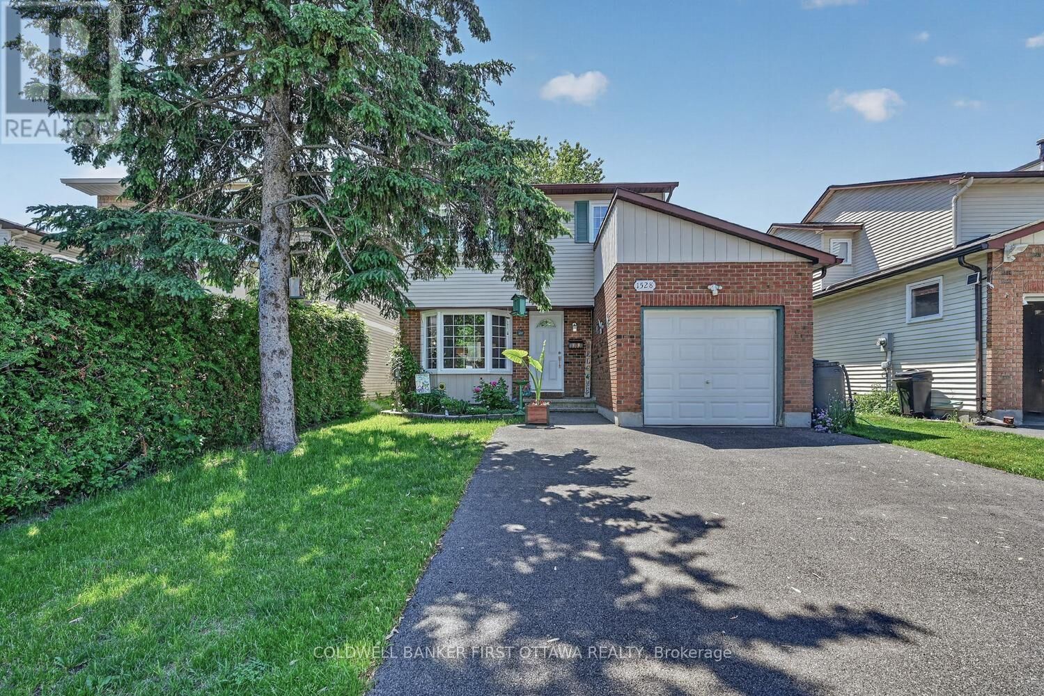 Photo de la propriété: 1528 Brookmill Lane ON K1B 5G4