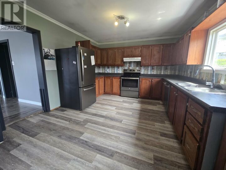 Property Photo:  3 Rosedale Avenue  NL A2B 1H4 