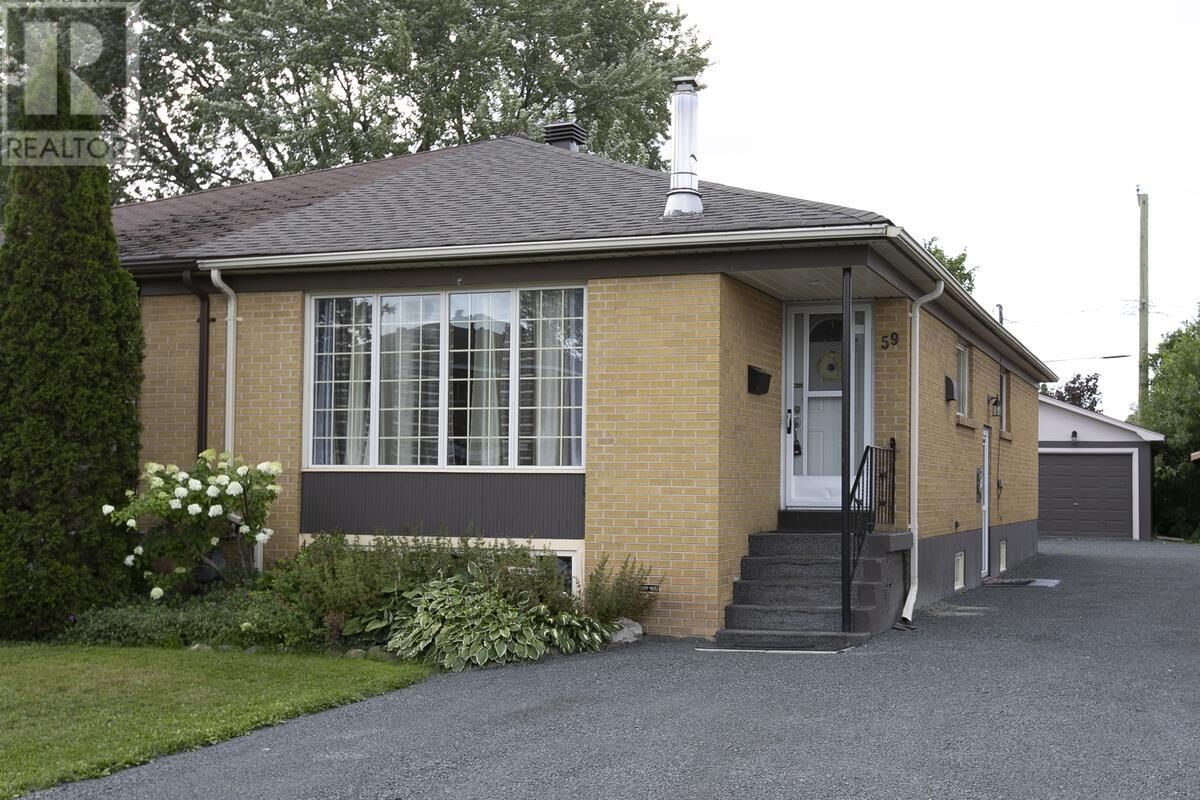Property Photo:  59 Paladin Ave  ON P6B 3P7 