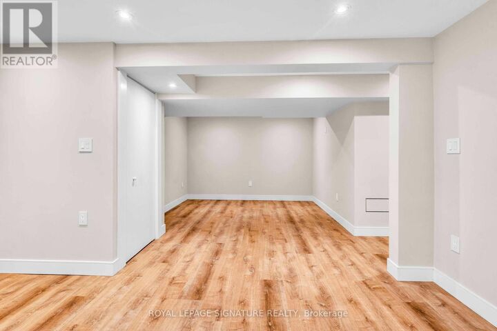 Property Photo: 986 Srigley Street 3 ON L3Y 1Y3