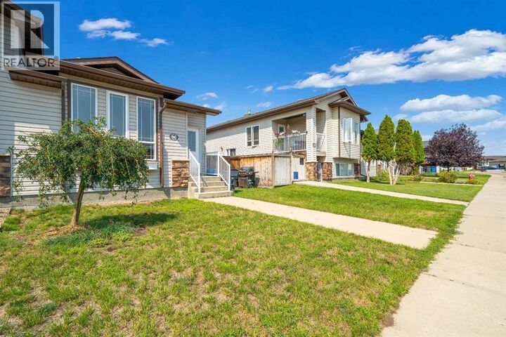 Property Photo: 96 Northlands Crescent Northeast AB T1C 2A9