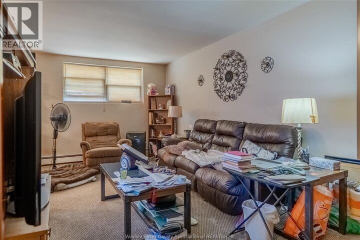 Property Photo:  118 Riverview Drive 512  ON N7M 1A5 