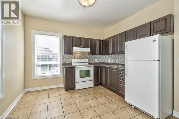 Property Photo:  340 Cannon Street East 2  ON L8L 2B9 