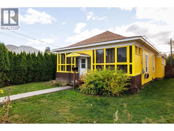 795 Lawson Avenue — photo 1