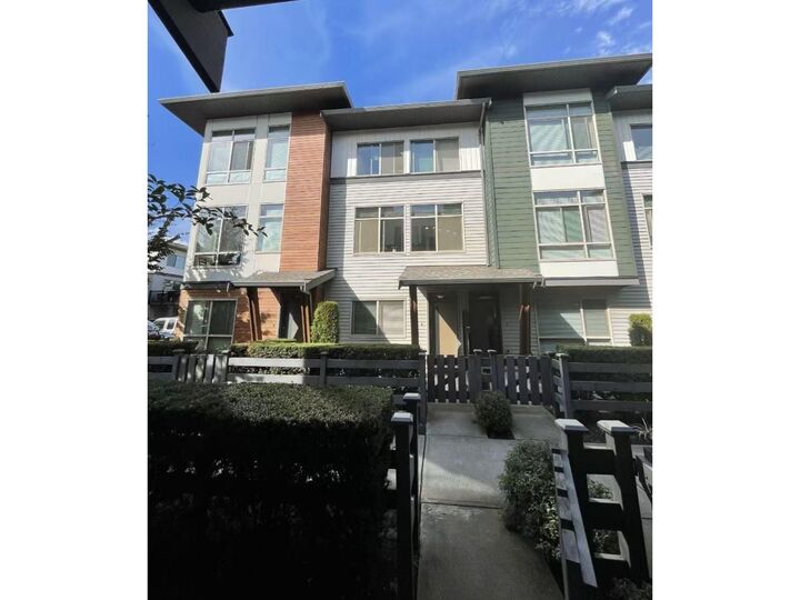 8473 163 Street — photo 1