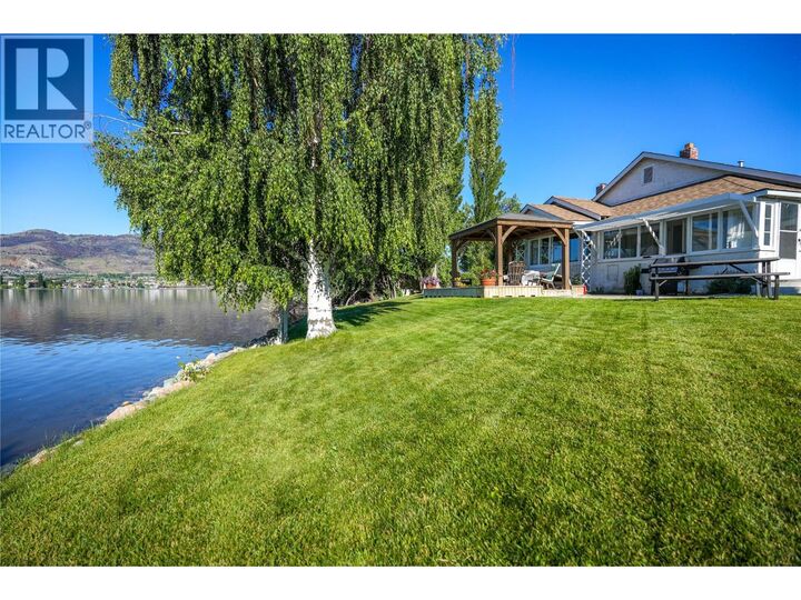 Property Photo: 9 Harbour Key Drive BC V0H 1V3