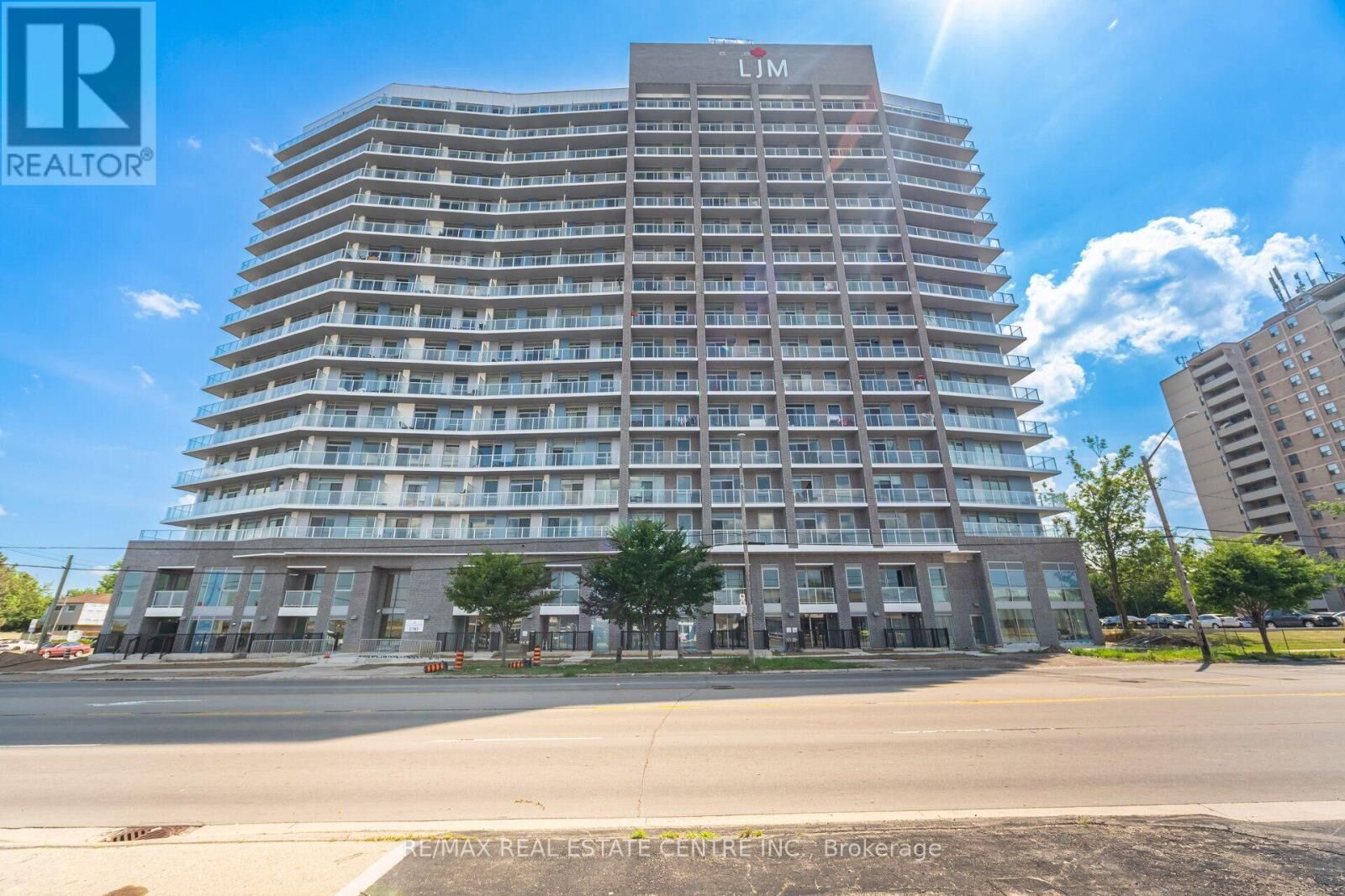 Property Photo: 2782 Barton Street East 1608 ON L8E 0L3