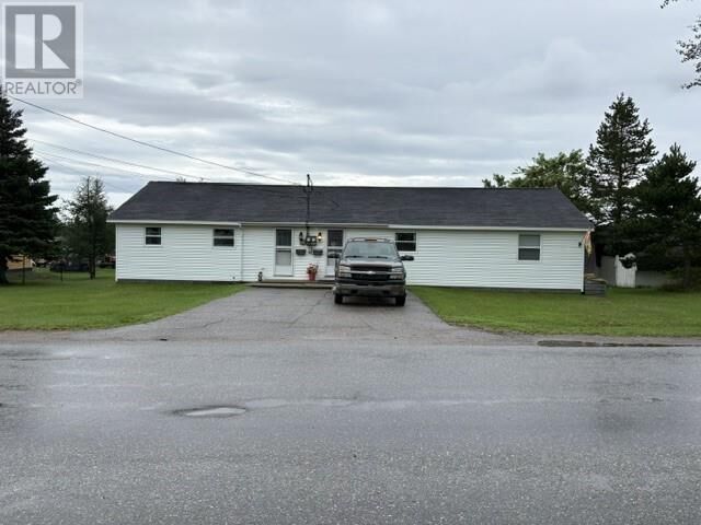 Property Photo: 42 Hillview Avenue NL A2N 1T1