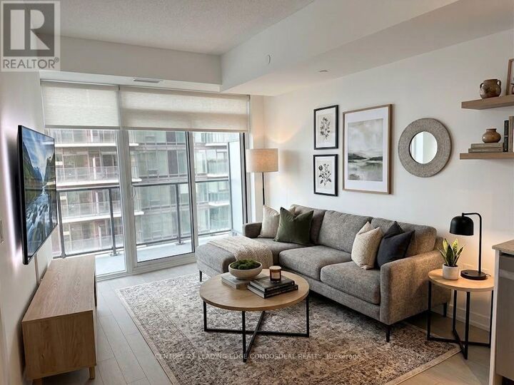 Property Photo:  4010 Eglinton Avenue West 1605  ON M9A 0G5 