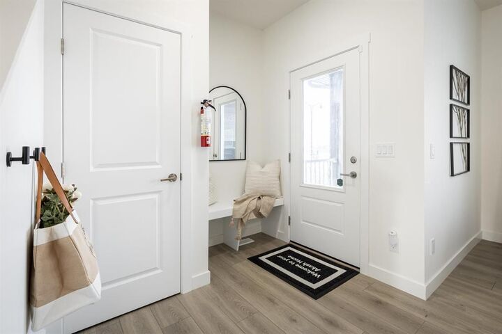 Property Photo:  109 Confetti Crescent  MB R2C 5V6 