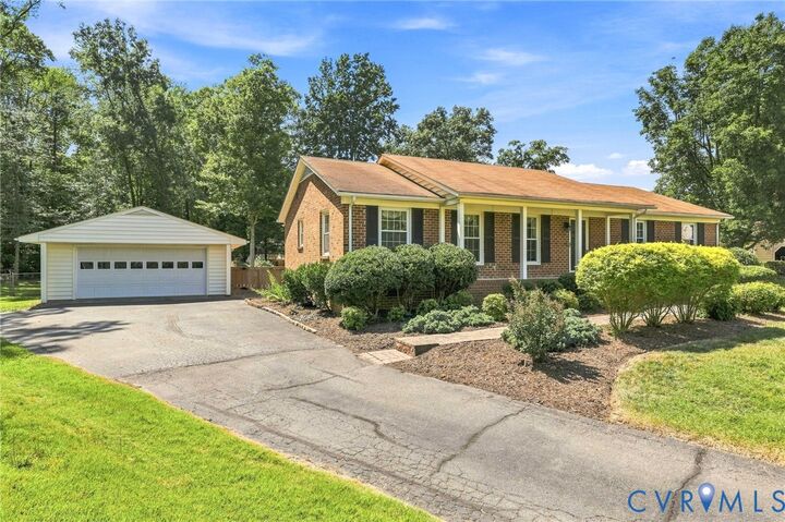 Property Photo: 10323 Accotink VA 23005