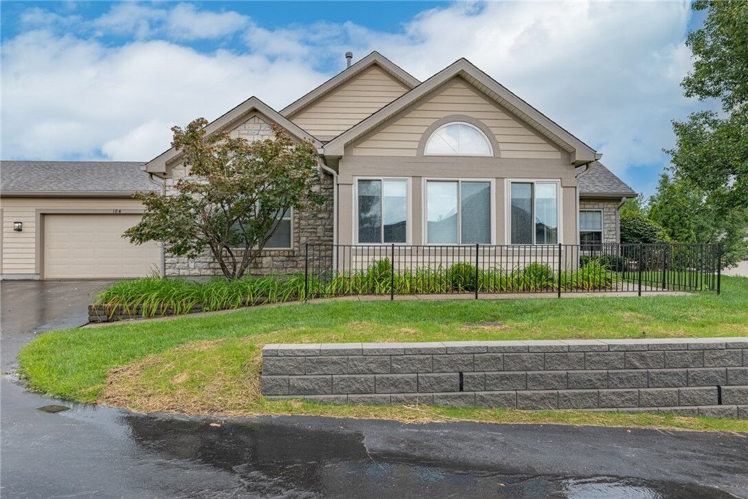 Property Photo:  184 Villa Pointe Drive  OH 45066 