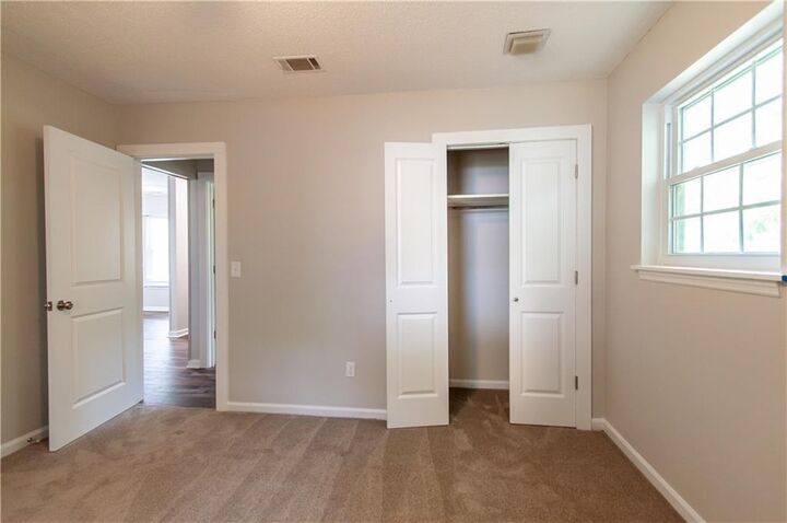 Property Photo: 711 Herndon Street AL 36801