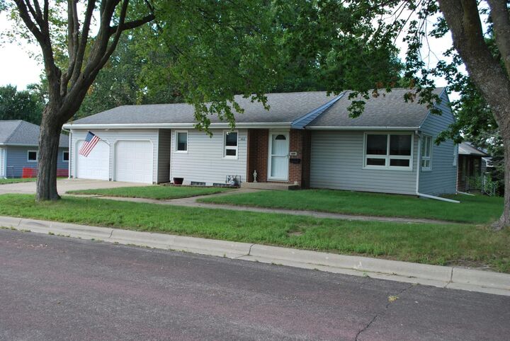Property Photo:  455 Ward Street  MN 56031 