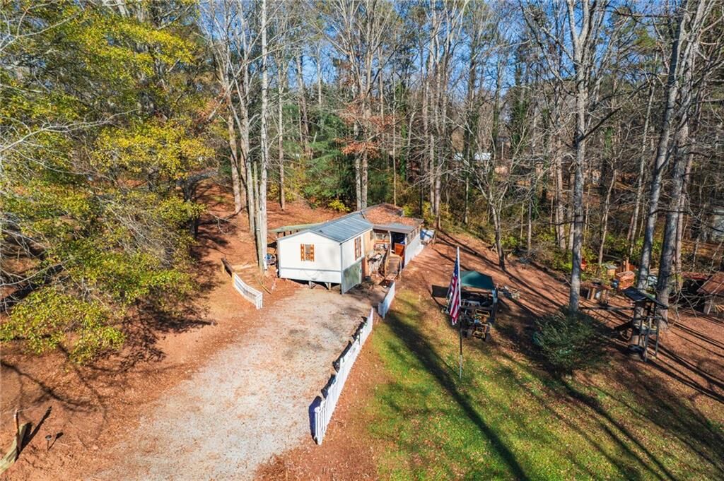 Property Photo:  11 Beechwood Lane  GA 30143 