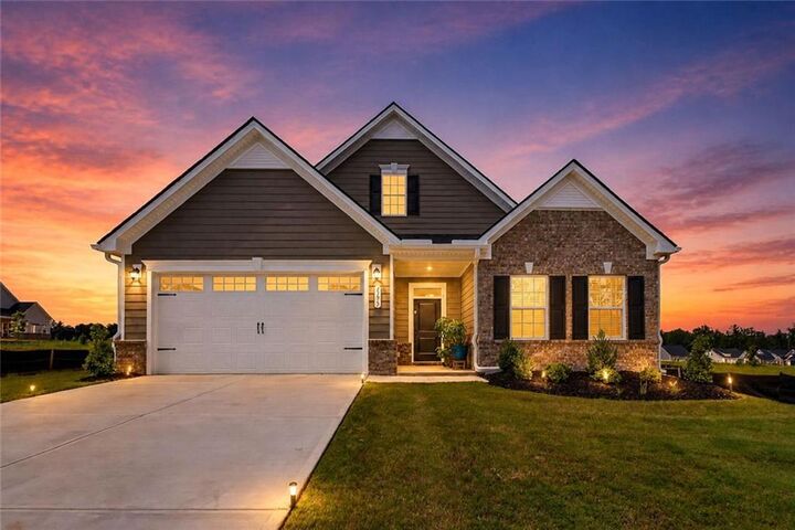 Property Photo:  1173 Burlington Court  GA 30253 