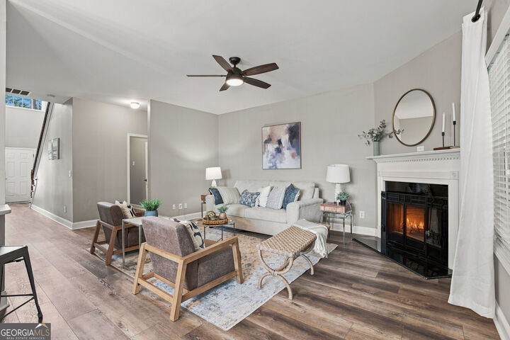 Property Photo:  423 Crestmont Lane  GA 30114 