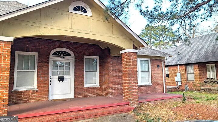 Property Photo: 2763 Vineville Avenue GA 31204