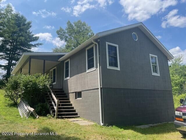 Property Photo:  102 Craig Road  PA 18471 