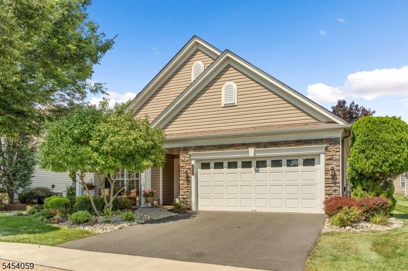 Property Photo: 441 Crossfields Ln NJ 08873