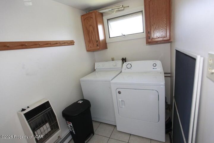 Property Photo: 827 Exeter Avenue 2nd Floor PA 18643