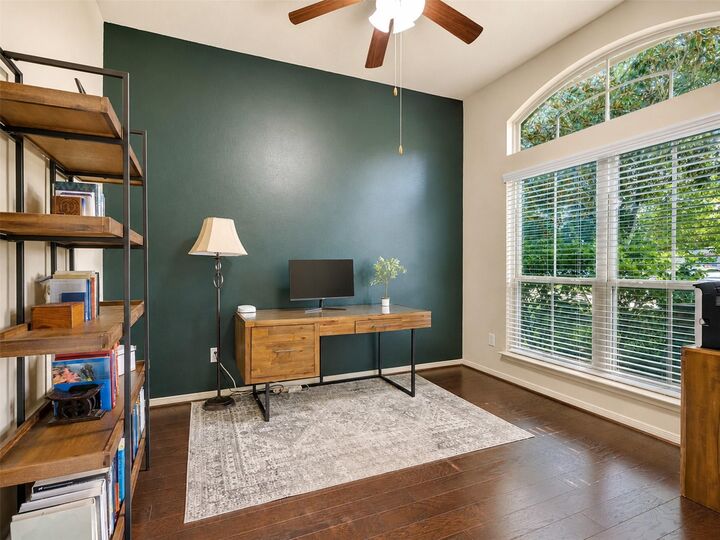 Property Photo:  574 Southampton Lane  TX 77573 