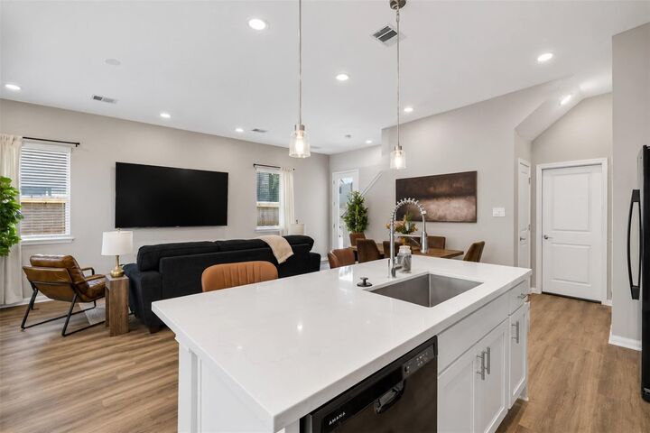 Property Photo: 8135 Esther Acres Lane TX 77088