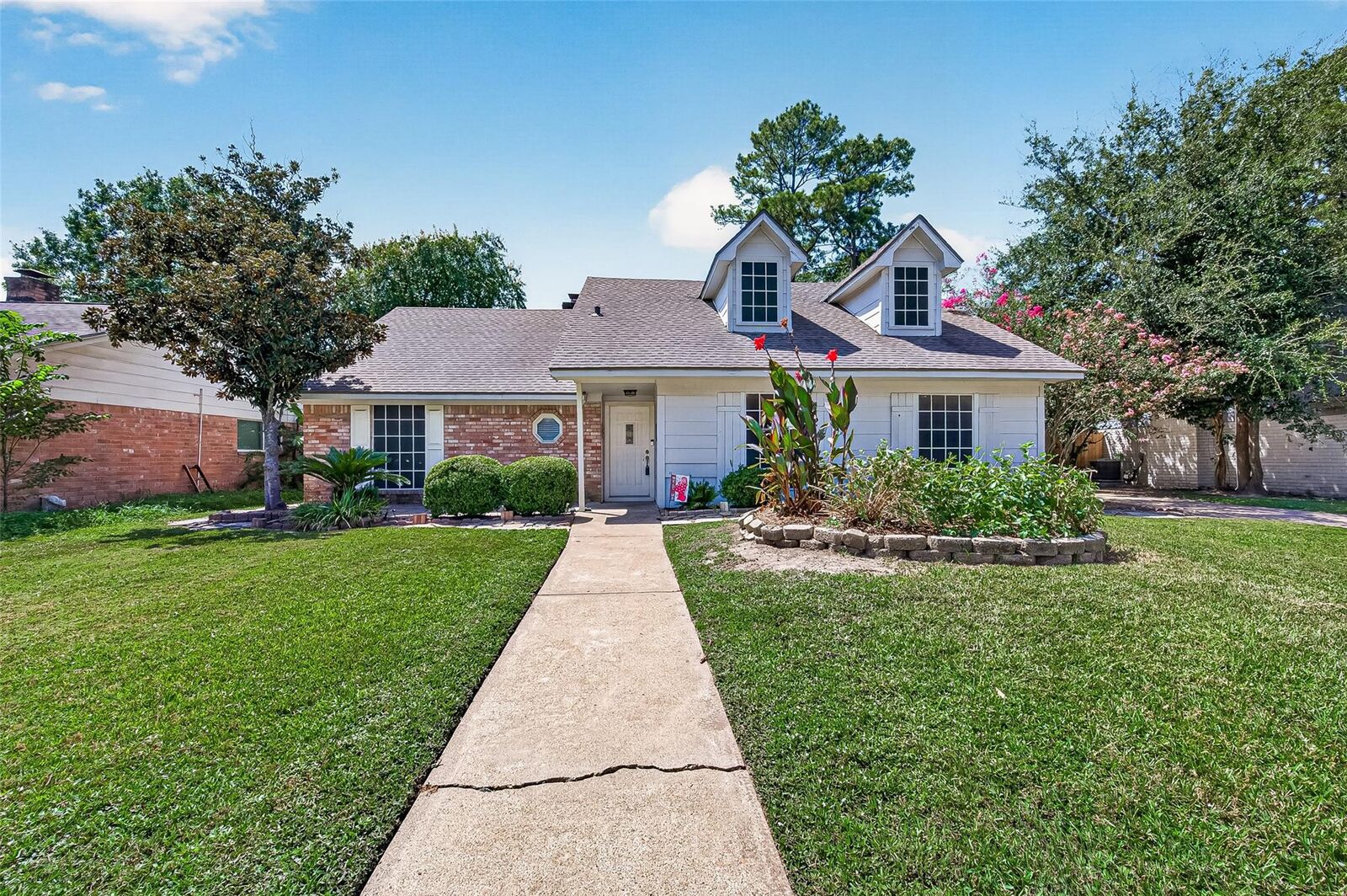 Property Photo:  8215 Schaffer Ln  TX 77070 