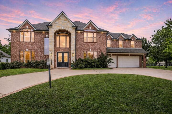 Property Photo:  15 Winterhaven Lane  TX 77356 