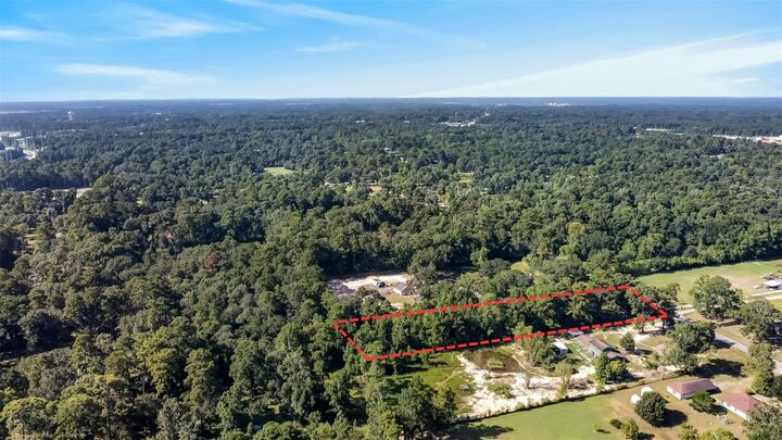 Property Photo: 22181 Walnut Drive TX 77365