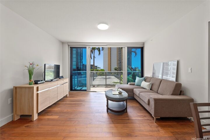 Property Photo:  1189 Waimanu Street 704  HI 96814 