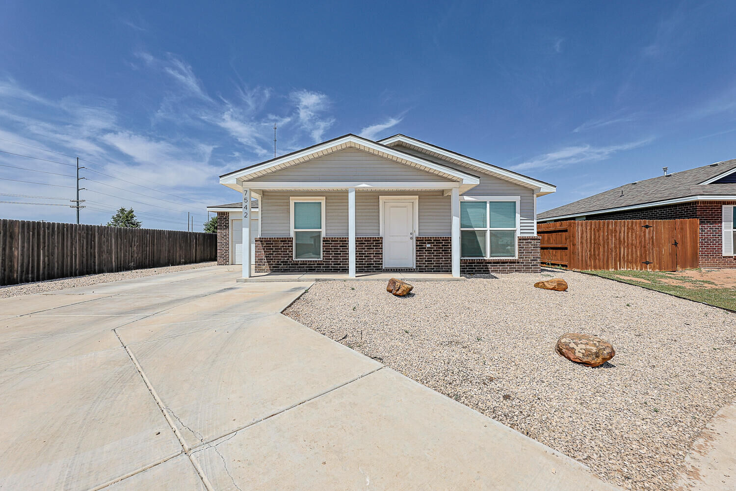 Property Photo: 7542 33rd Place TX 79407