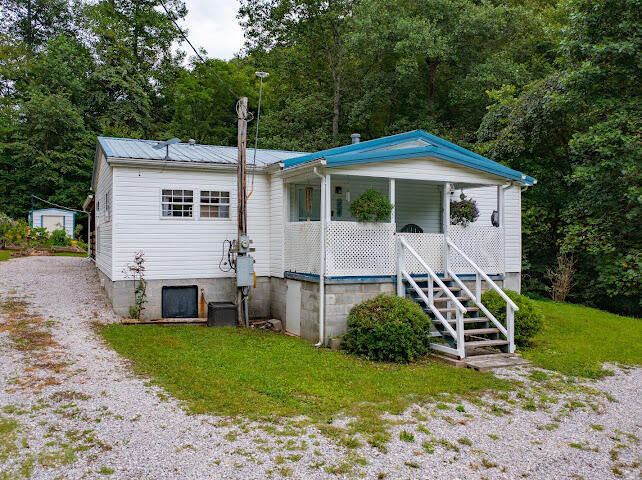 Property Photo:  831 Beech Bottom Road  KY 41776 