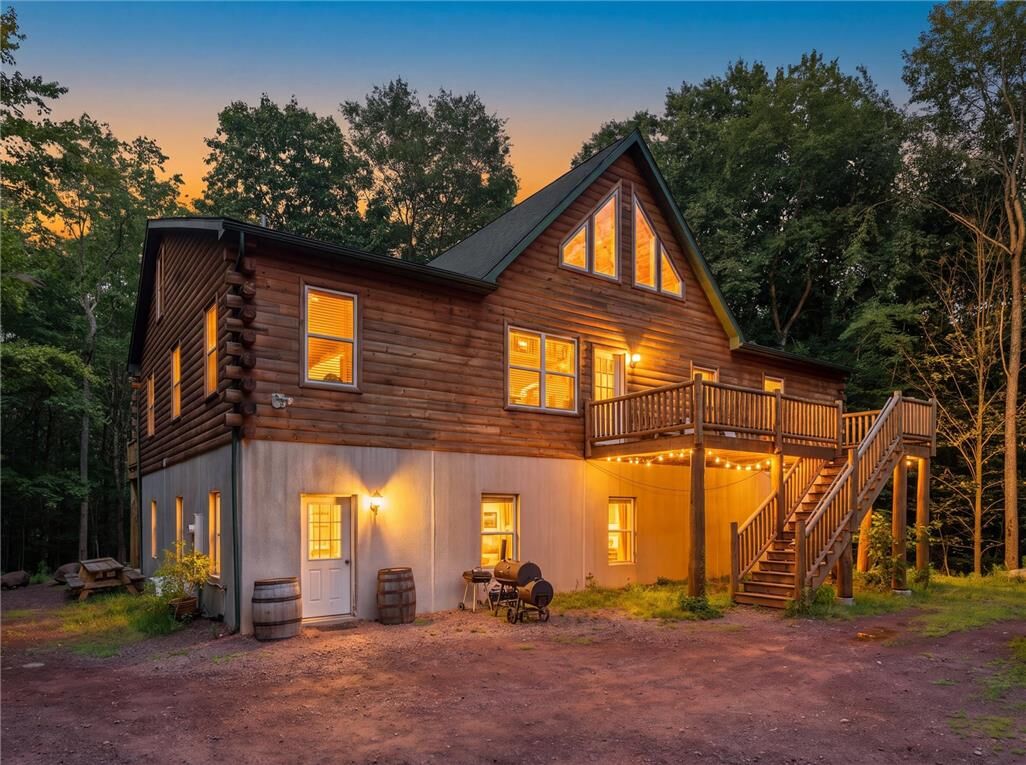 Property Photo: 14 River Dr PA 18661