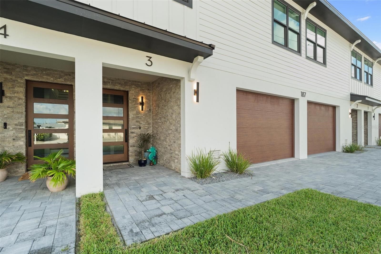 Property Photo: 187 145th Avenue E 3 FL 33708