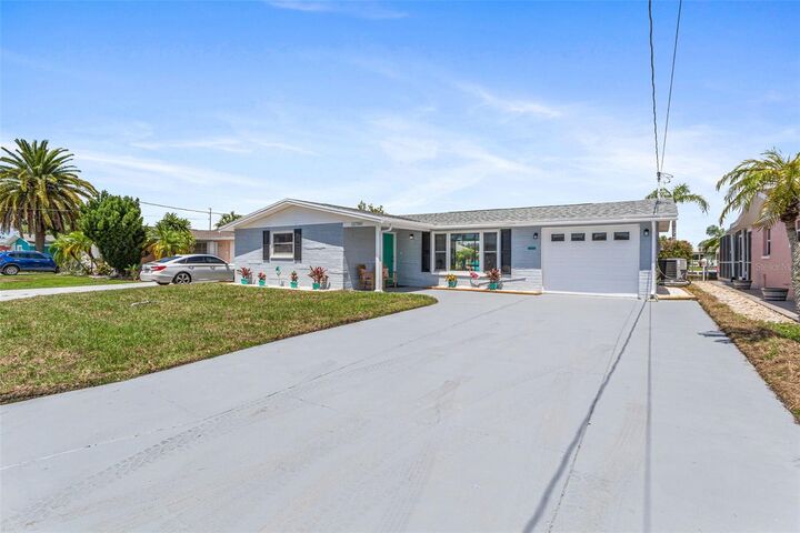 Property Photo: 12700 5th Isle FL 34667