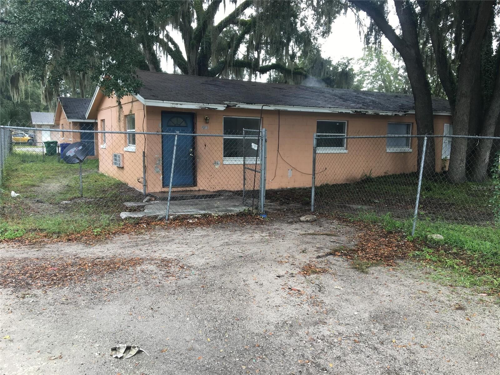 Property Photo: 403 Kilgore Street FL 34785