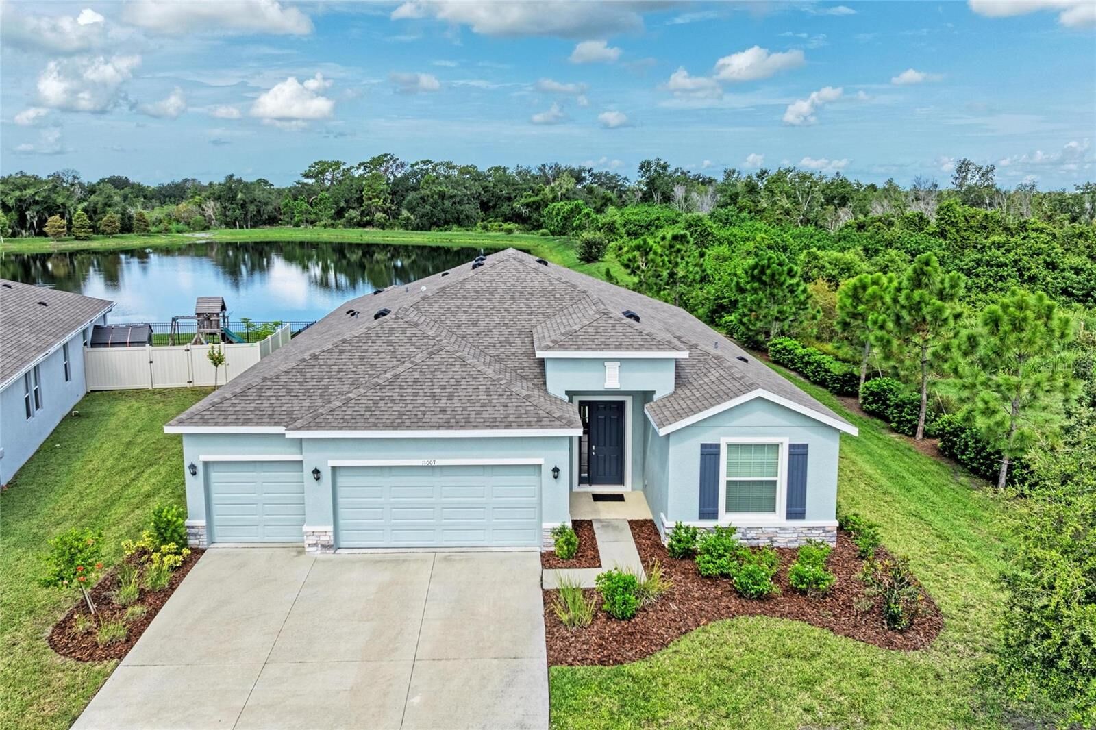 Property Photo:  11007 Tamarack Place  FL 34219 