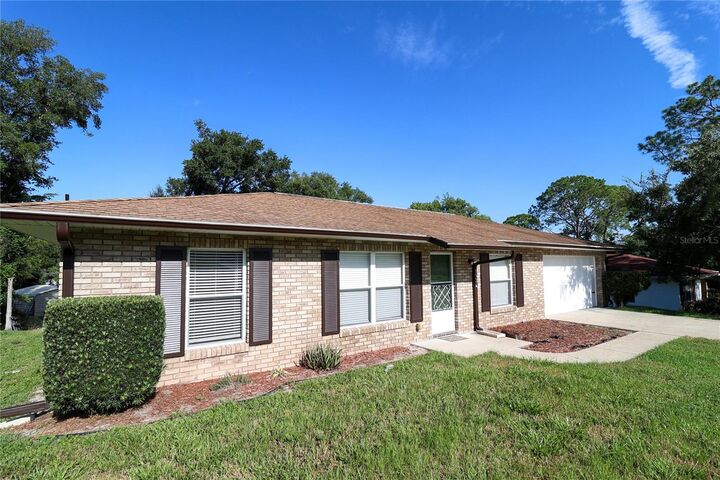 Property Photo:  1526 Piedmont Drive  FL 32725 