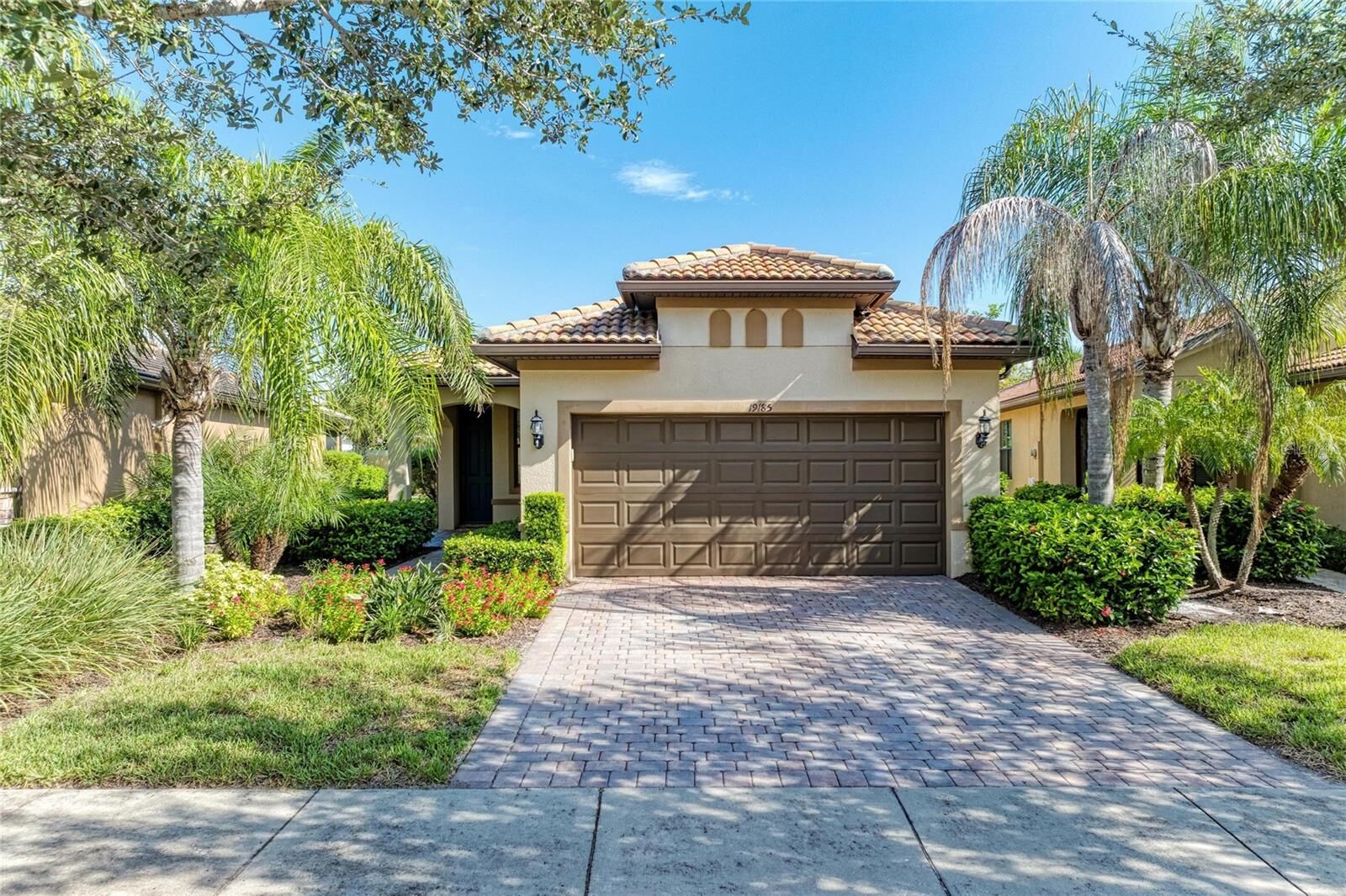 Property Photo:  19185 Mangieri Street  FL 34293 