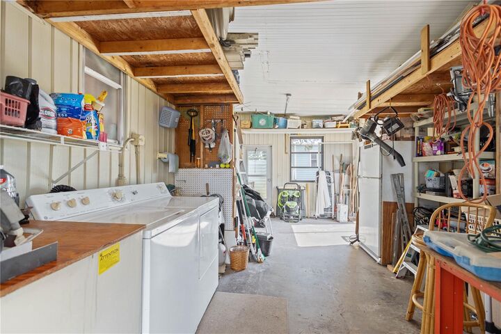 Property Photo: 2100 Kings Highway 27 FL 33980