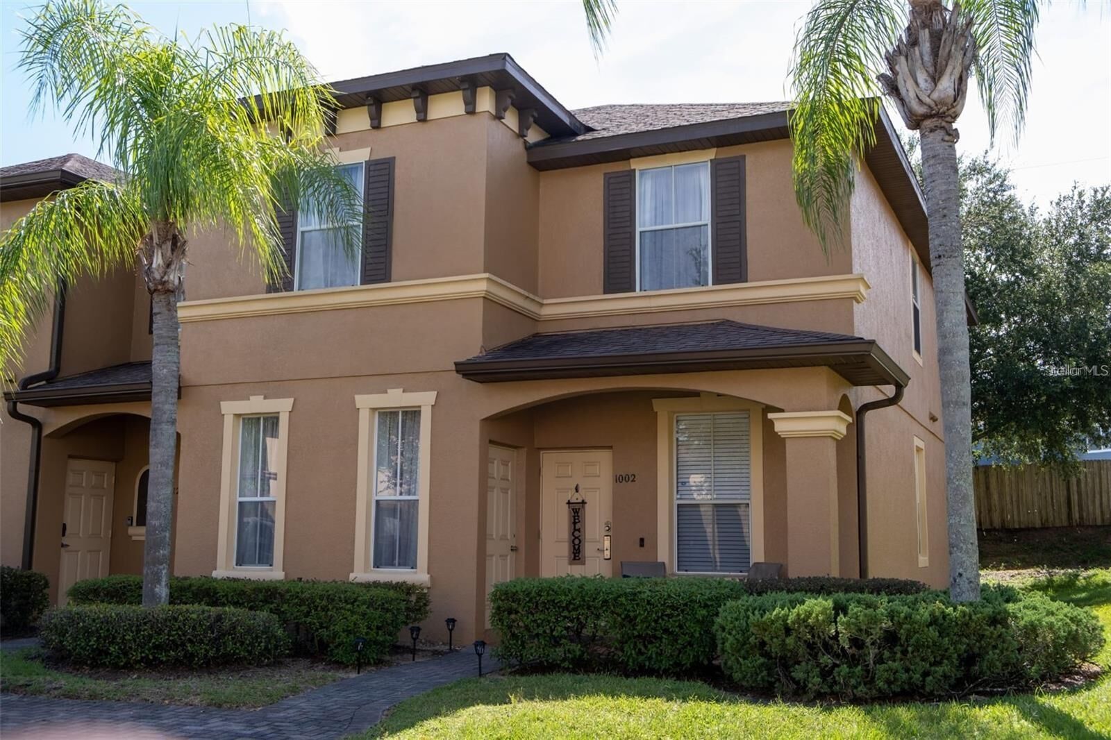 Property Photo: 1002 Calabria Avenue FL 33897