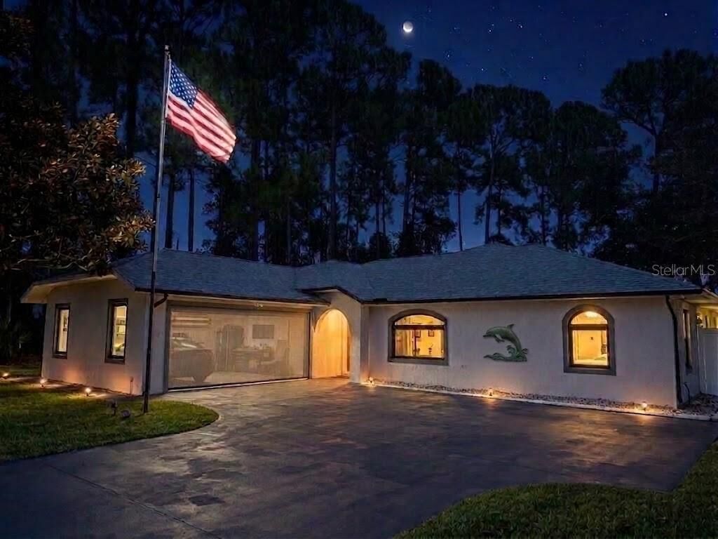 Property Photo:  6 Boxwood Lane  FL 32137 
